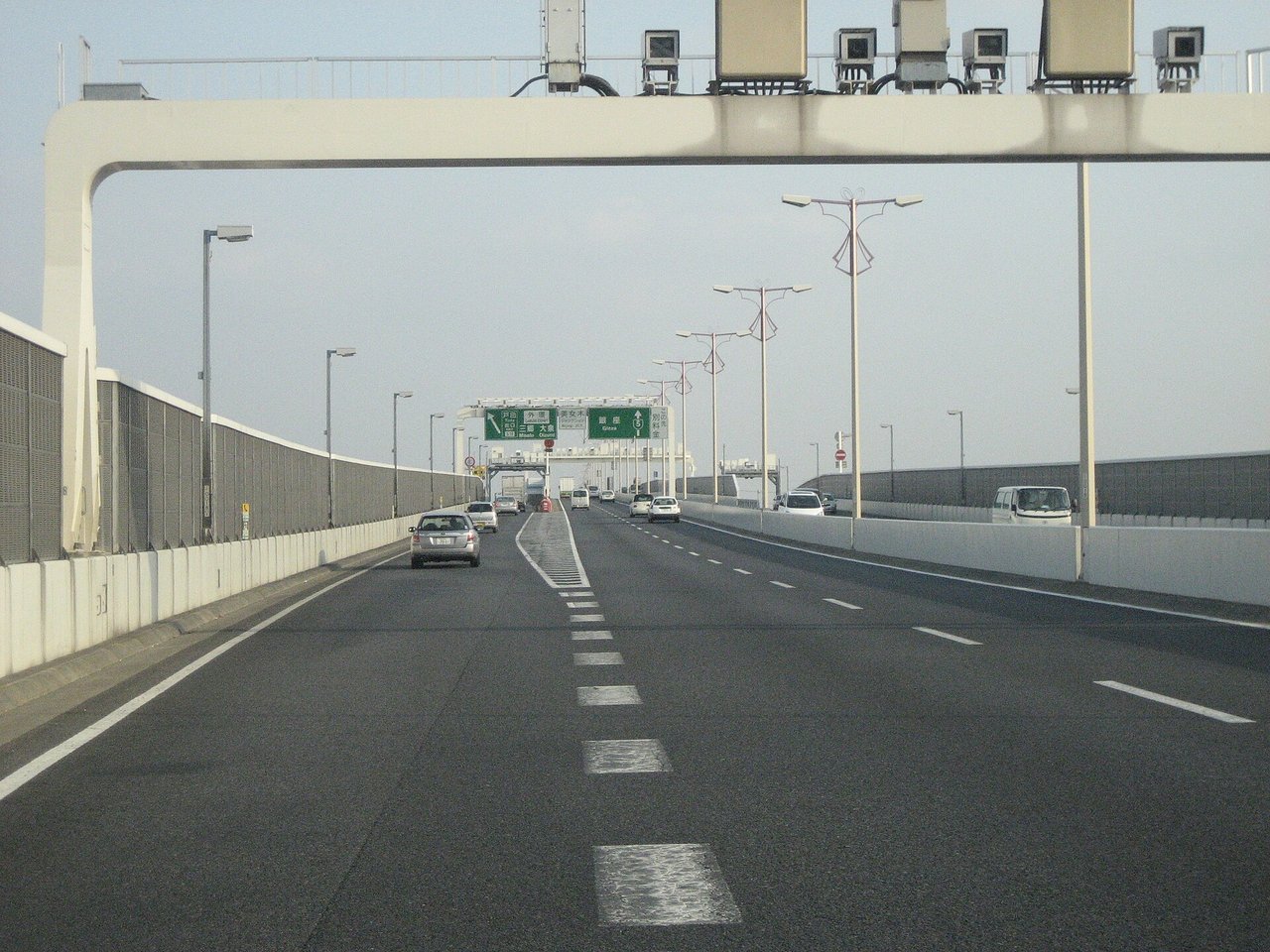首都高速道路の走行風景