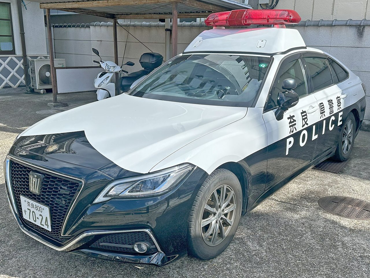 警察のパトロールカー